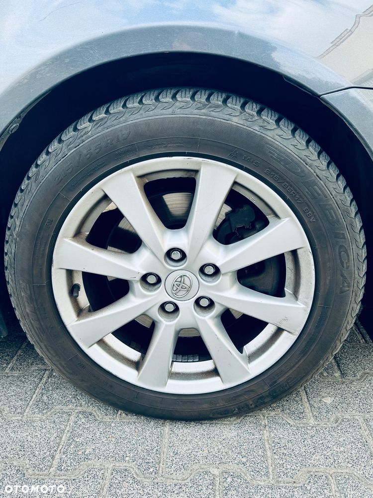 Toyota Avensis 2.2 D-4D Sol plus Premium - 5