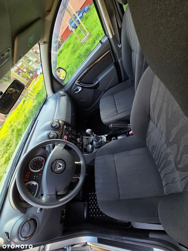 Dacia Duster 1.5 dCi Laureate - 11