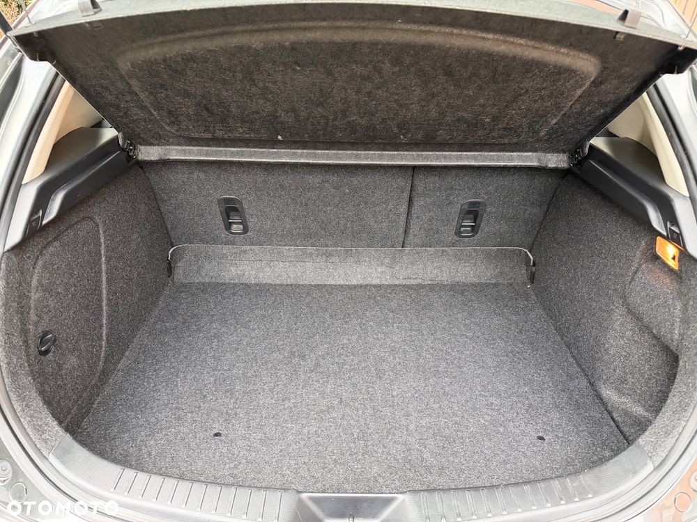 Mazda 3 1.6 MZR Exclusive-Line - 28