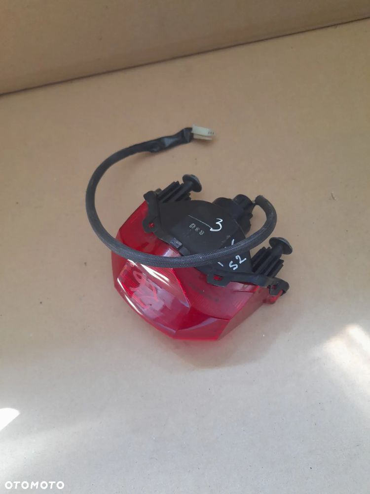 Yamaha fz 6 2003-2009 lampa tył - 2