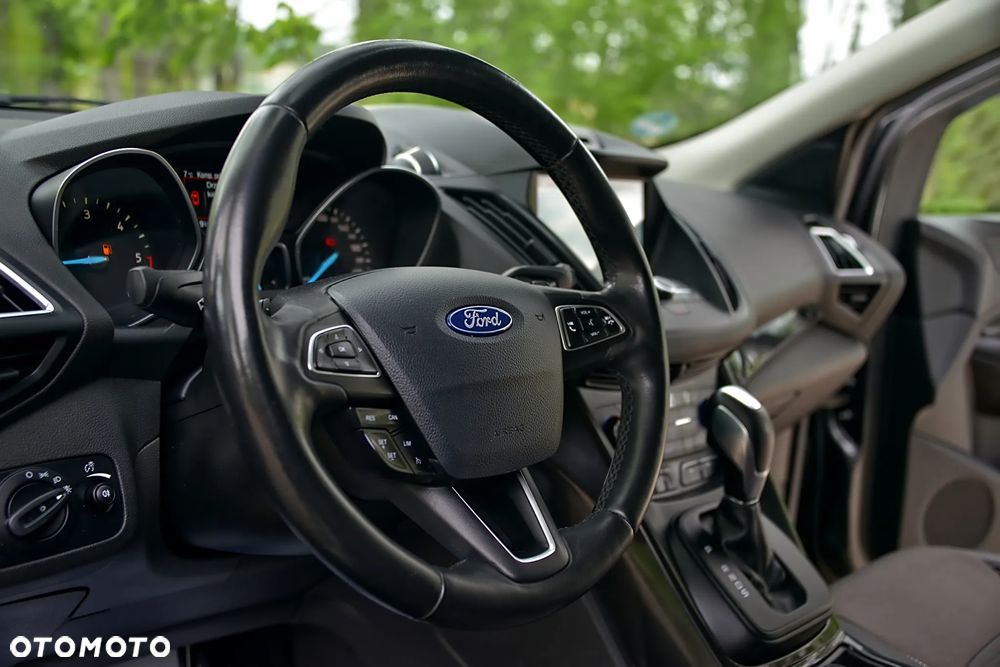 Ford Kuga 2.0 TDCi 4WD Titanium Plus - 26