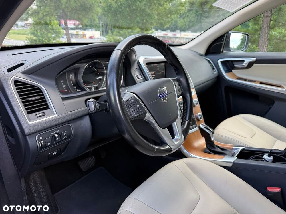 Volvo XC 60 T6 AWD Drive-E Momentum - 8