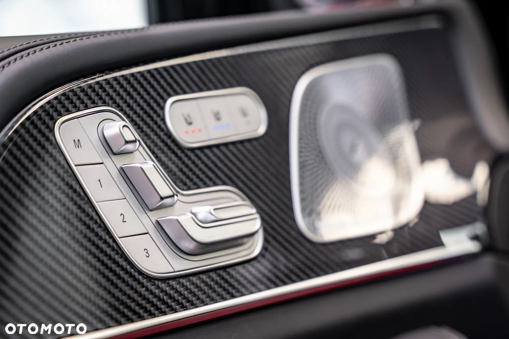 Mercedes-Benz GLS - 28