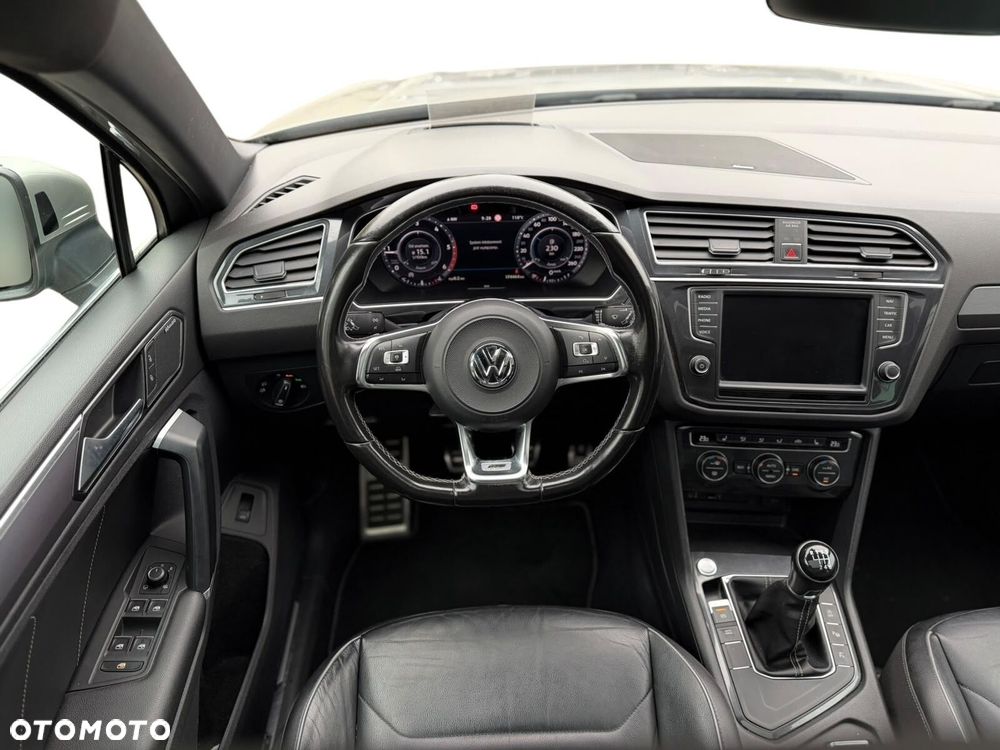 Volkswagen Tiguan - 17