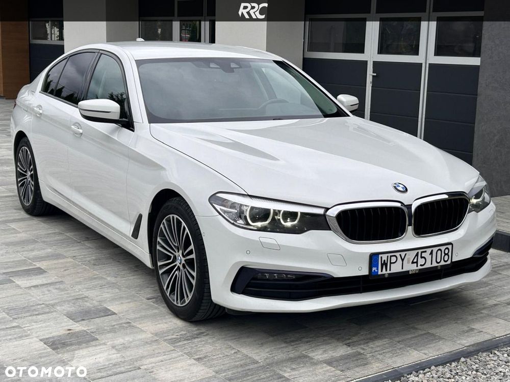 BMW Seria 5 530i Sport Line - 12