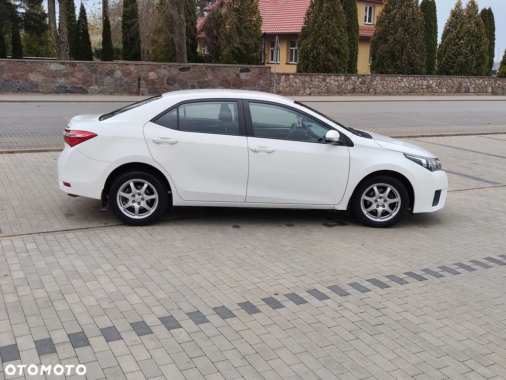 Toyota Corolla 1.6 Comfort - 12