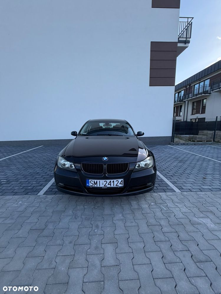 BMW Seria 3 320i - 5