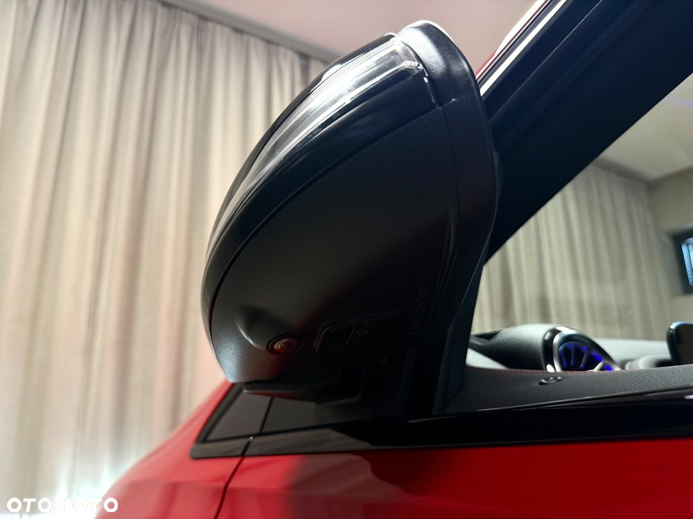 Mercedes-Benz Klasa B 200 7G-DCT AMG Line - 35