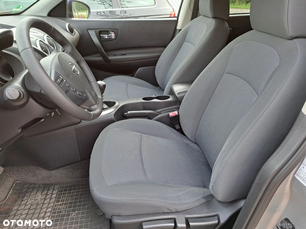 Nissan Qashqai+2 - 16