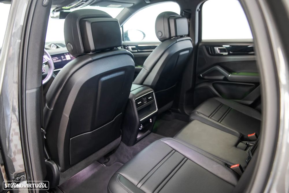 Porsche Cayenne Coupé - 13