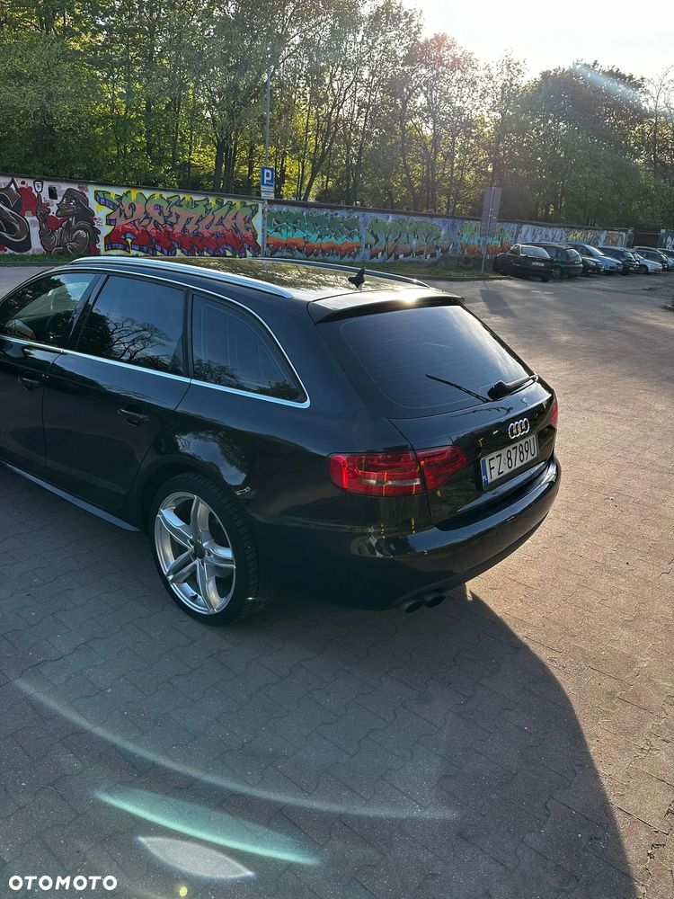 Audi A4 Avant 2.0 TDI Multitronic - 11