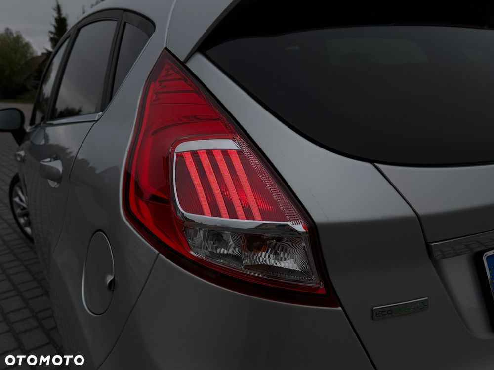 Ford Fiesta 1.0 EcoBoost S&S TITANIUM - 14