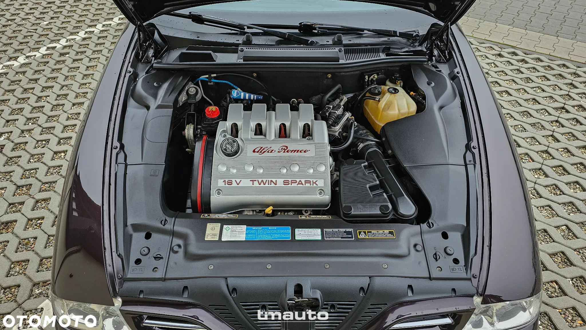 Alfa Romeo 166 2.0 TSpark 16V - 16