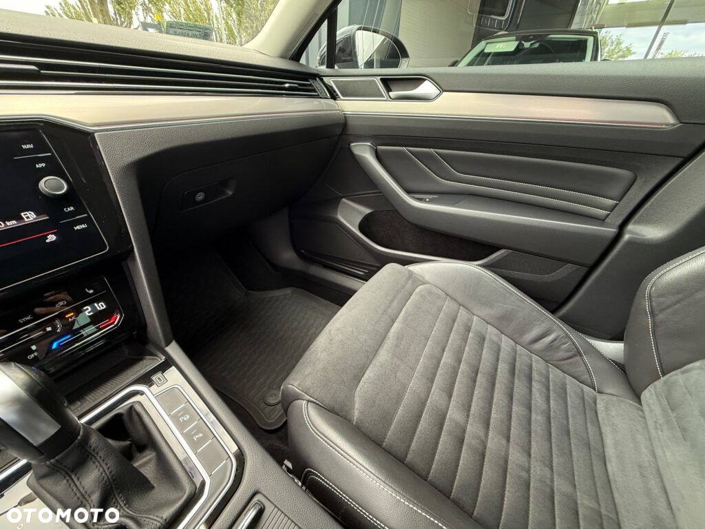 Volkswagen Passat 2.0 TDI EVO Elegance DSG - 33