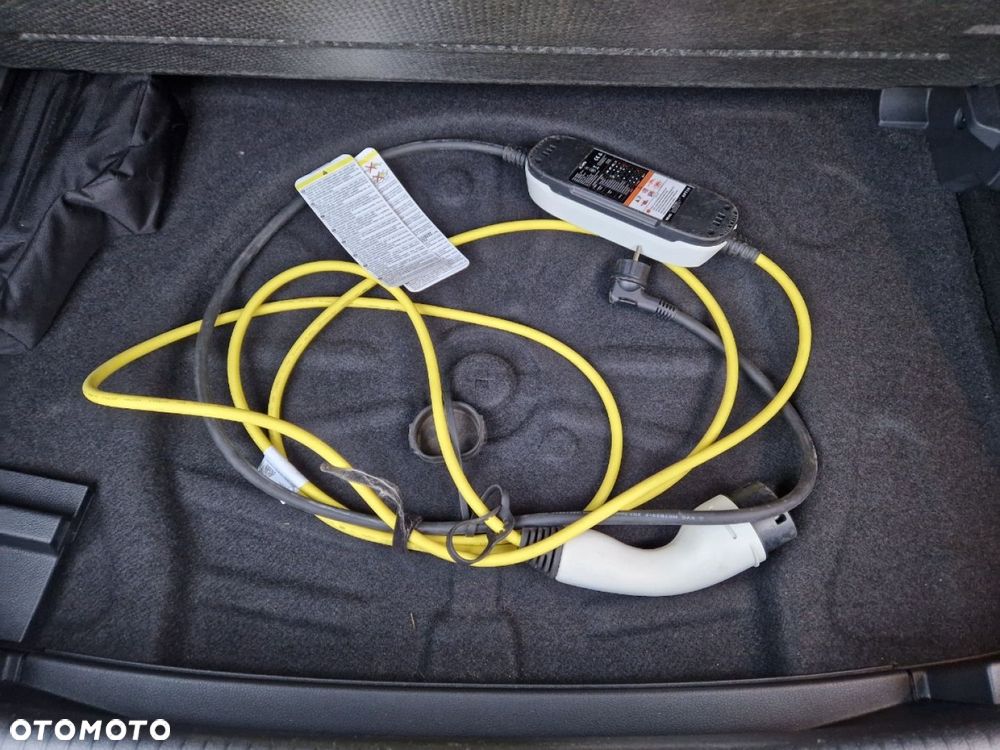 Volkswagen Golf - 17