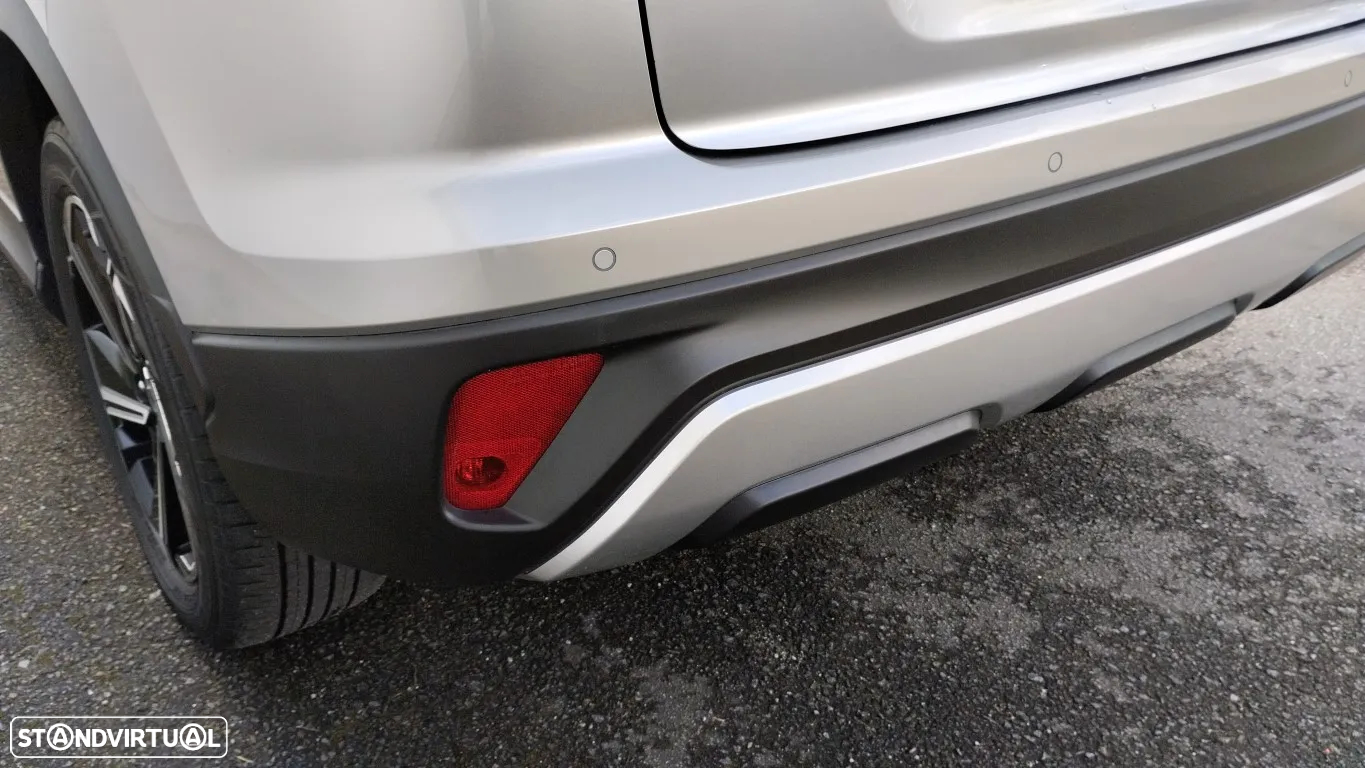 Mitsubishi Eclipse Cross - 11
