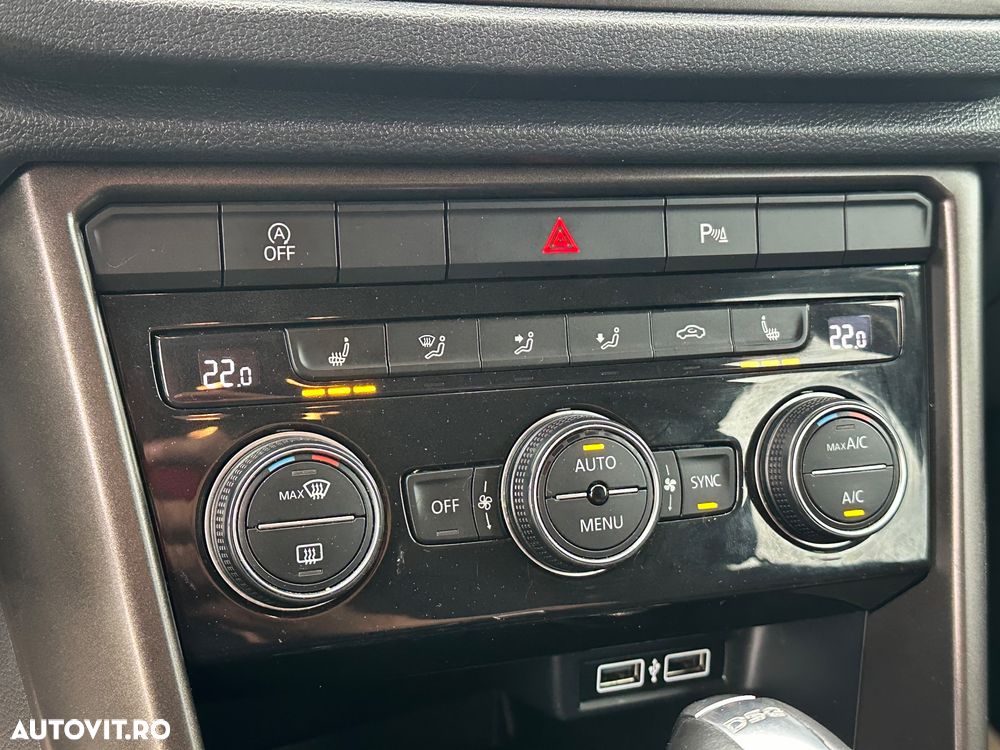 Volkswagen T-Roc - 20