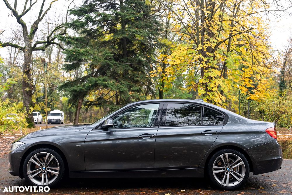 BMW Seria 3 328i Aut. Sport Line - 2