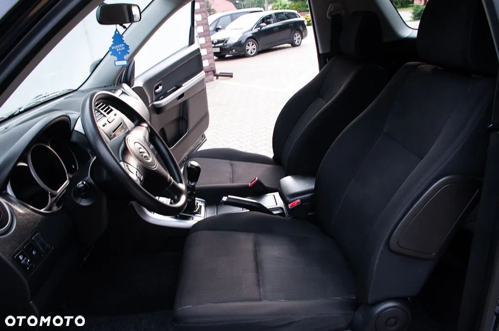 Suzuki Grand Vitara 2.4 Premium - 30