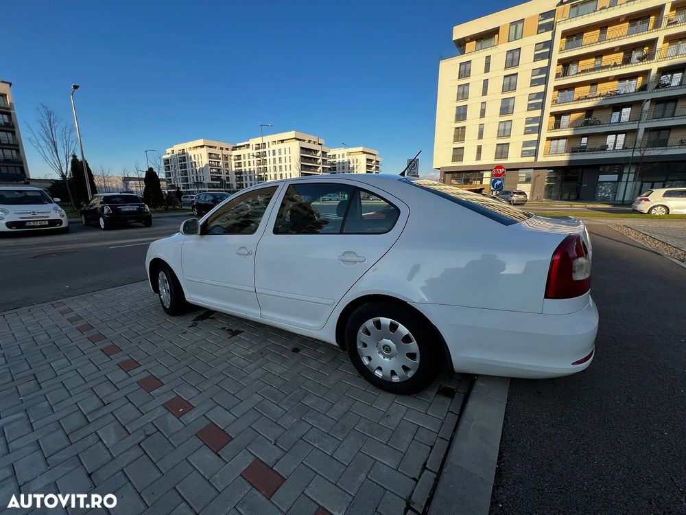 Skoda Octavia 1.6 TDI ELEGANCE - 6