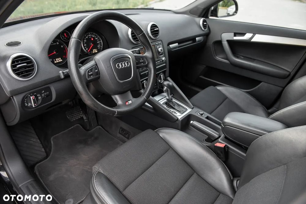 Audi A3 Sportback 2.0 TFSI (DSG) S tronic S line Sportpaket plus - 15