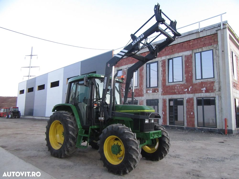 John Deere 6100 cu incarcator frontal - 16