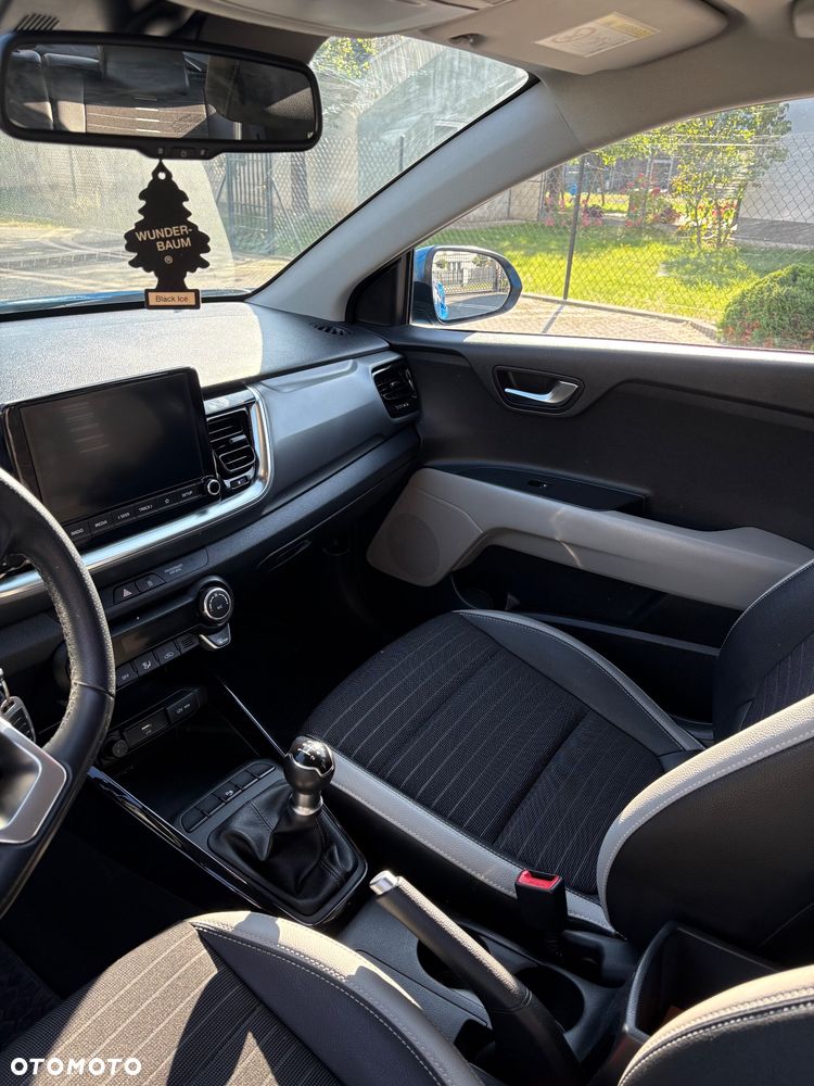 Kia Stonic 1.2 L - 9
