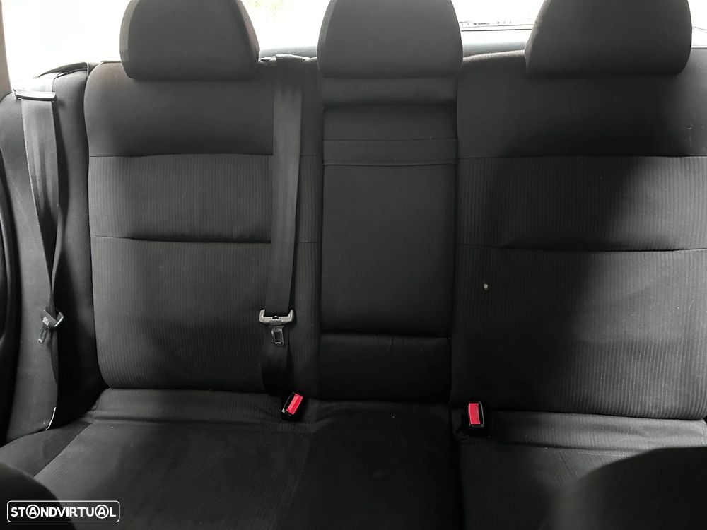 VW Passat Variant 1.9 TDi Highline - 6