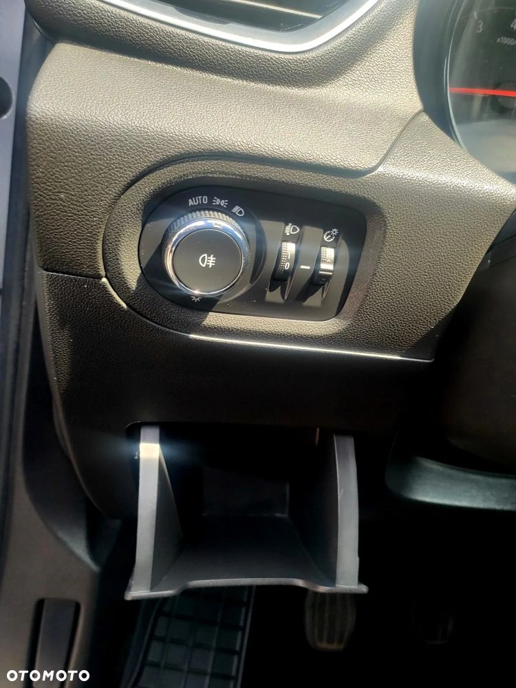 Opel Grandland X - 11
