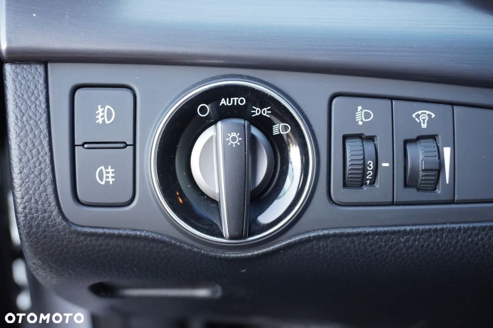 Hyundai i40 Kombi 2.0 Premium - 32