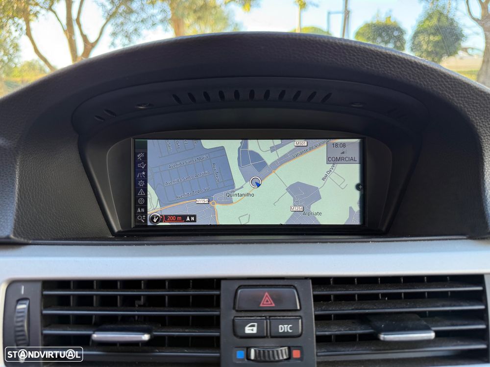 BMW 318 d Navigation - 30
