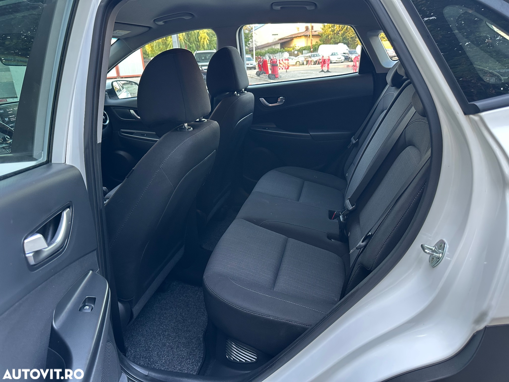 Hyundai KONA 1.6 GDI DCT Hybrid Style - 8