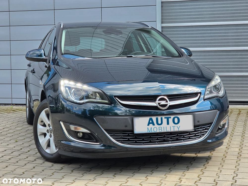 Opel Astra 1.4 Turbo Exklusiv - 1
