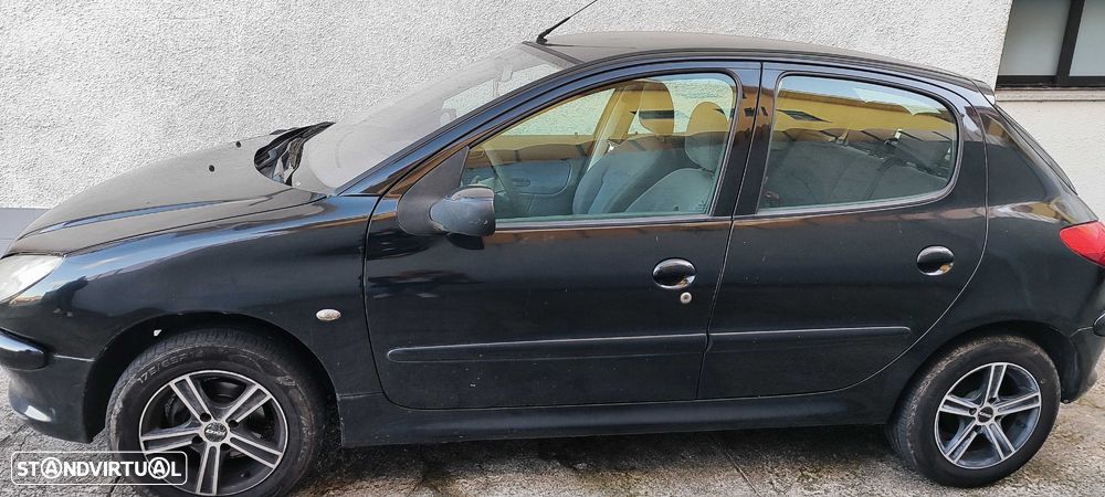 Peugeot 206 1.4 HDi ColorLine — fotografia 8