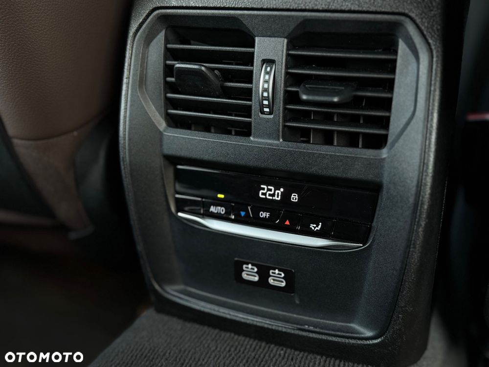 BMW Seria 3 320d Luxury Line - 40