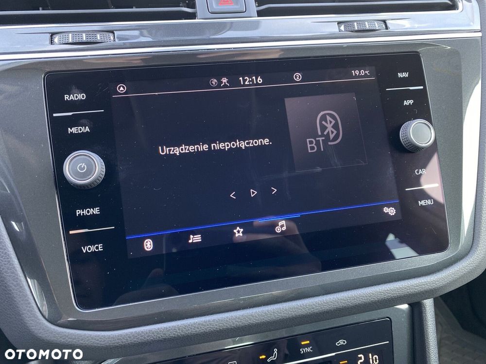 Volkswagen Tiguan - 19