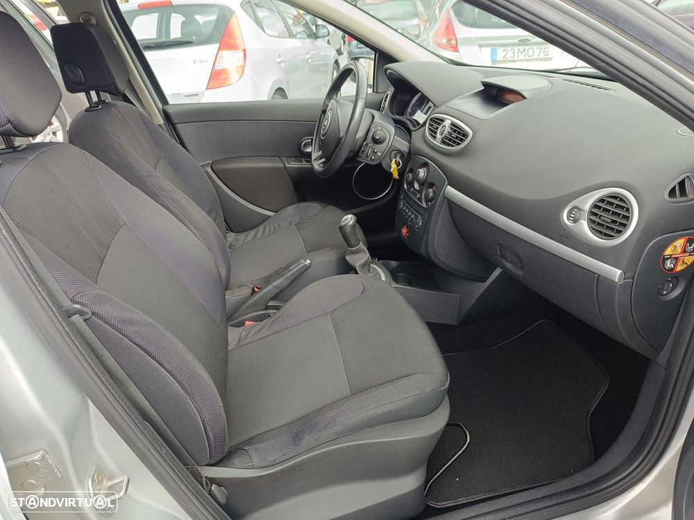 Renault Clio 1.2 16V Dynamique - 8