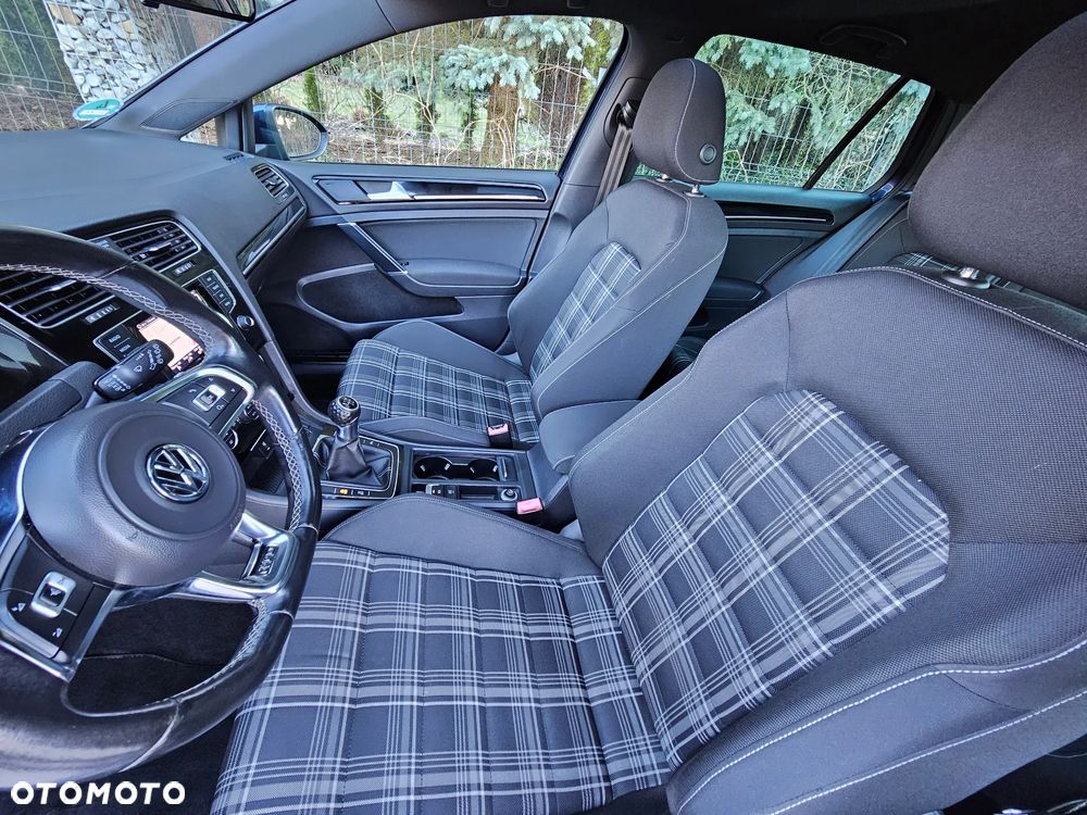 Volkswagen Golf GTD BlueMotion Technology - 22