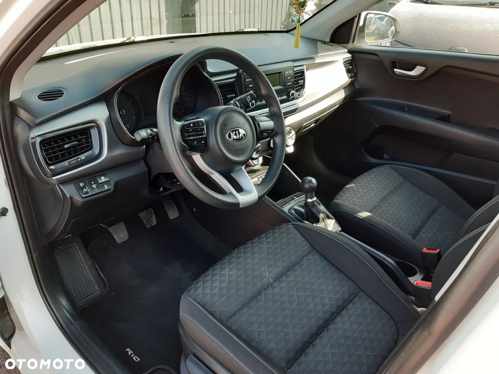 Kia Rio 1.2 Attract - 13