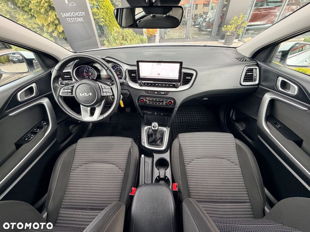 Kia Ceed 1.5 T-GDI M - 17