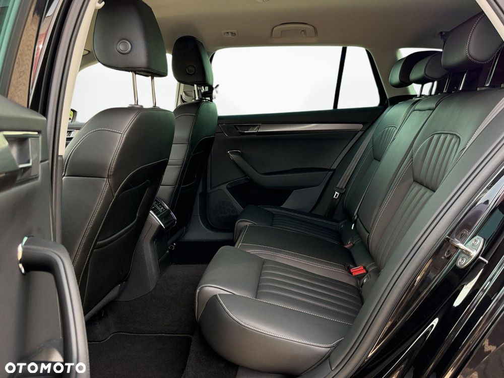 Skoda Superb 2.0 TDI SCR Style DSG - 13