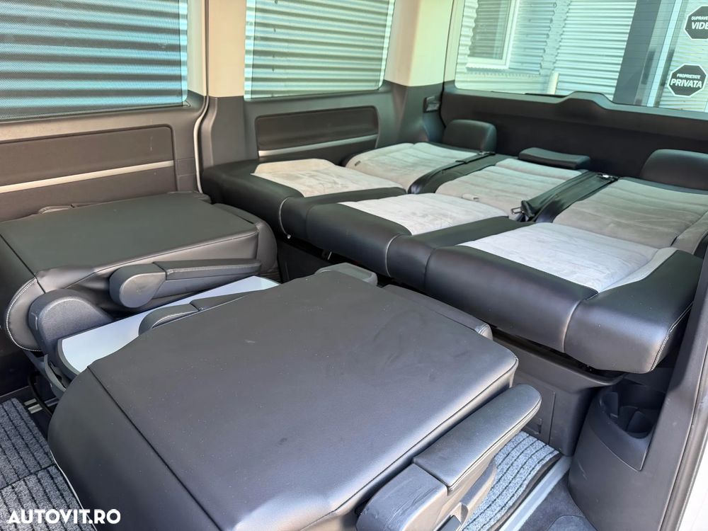 Volkswagen Multivan - 25