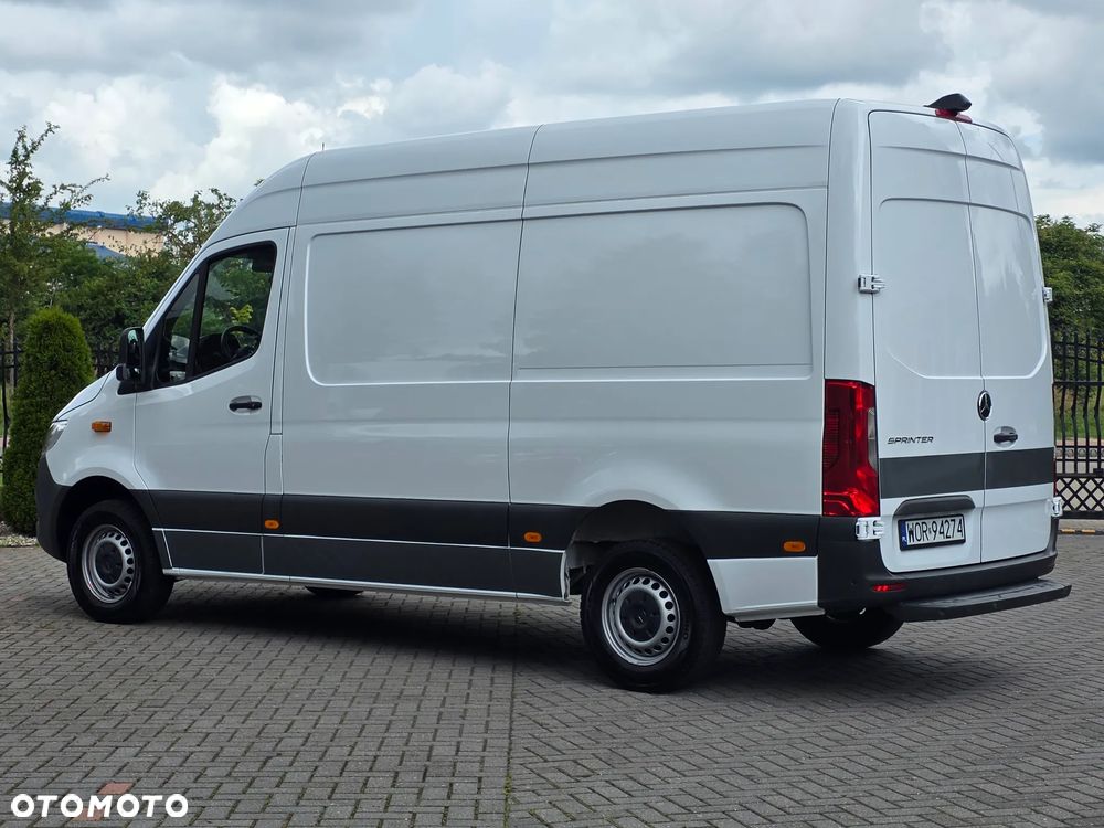 Mercedes-Benz Sprinter 317 - 4