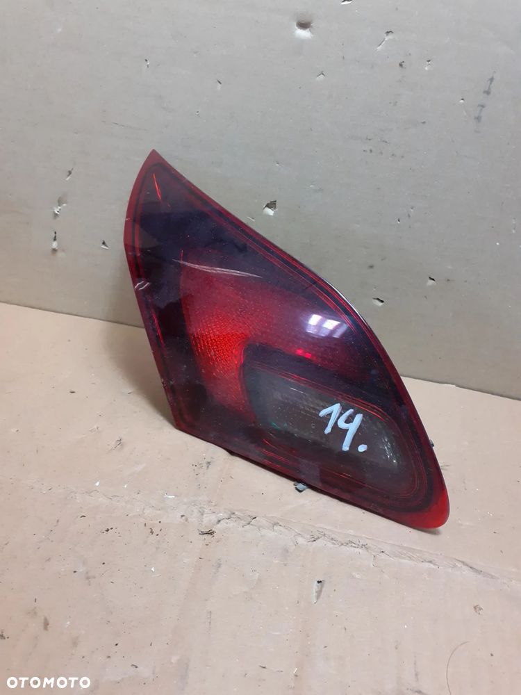 LAMPA TYLNA LEWA OPEL ASTRA J - 4