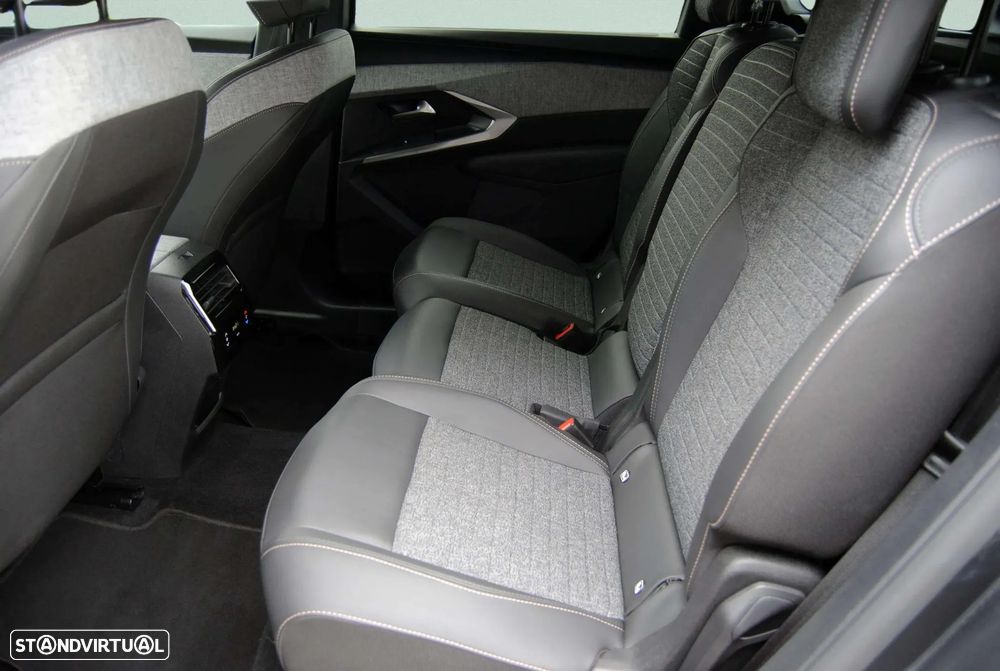 Peugeot 5008 1.2 Hybrid Allure e-DCS6 - 17