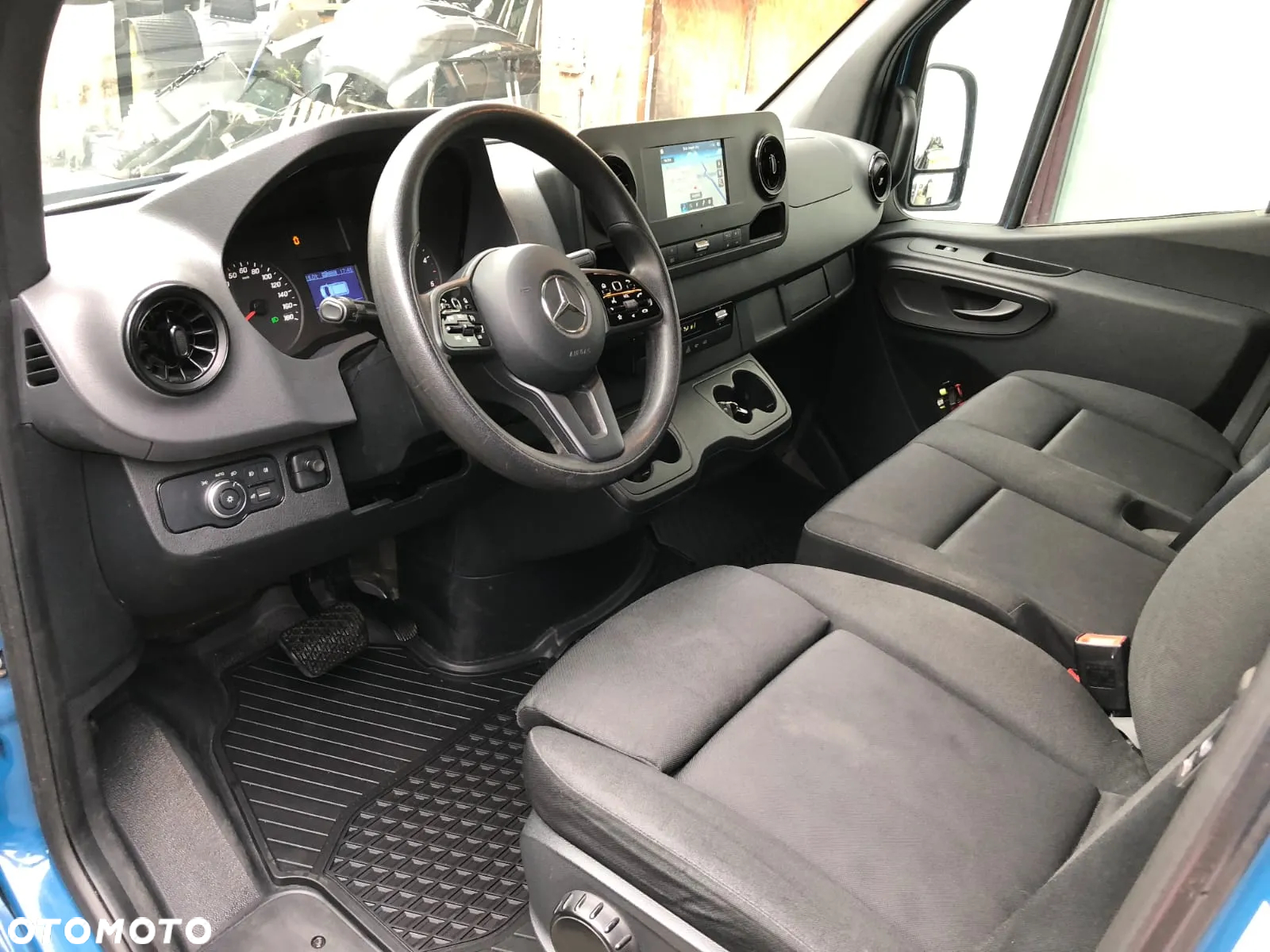 Mercedes-Benz Sprinter 317 - 10