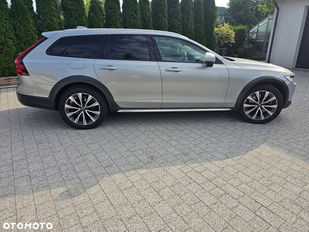 Volvo V90 Cross Country B5 D AWD Core - 3