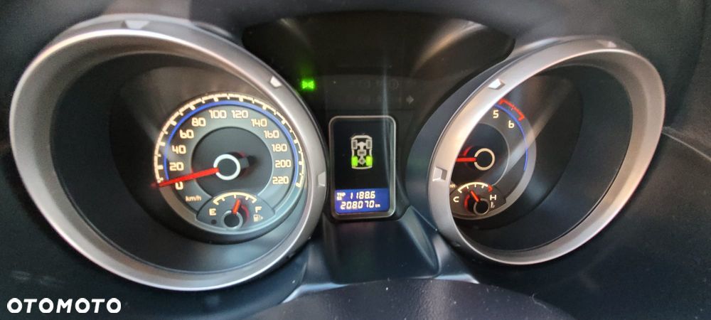 Mitsubishi Pajero - 14