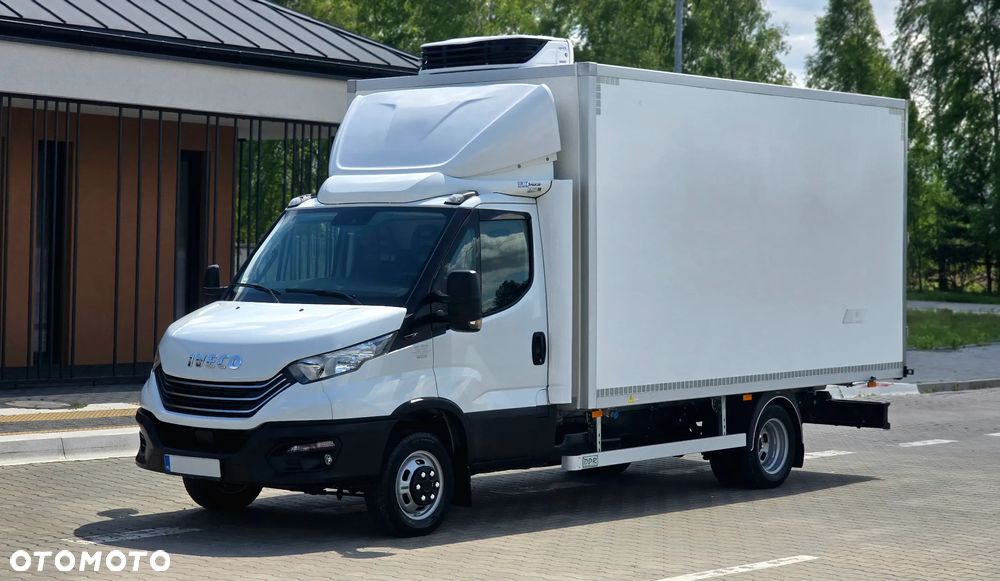 Iveco ❗️❗️DAILY 3.0 180Km 50C18 JAK NOWY ❗️❗️NOWY MODEL / ZABUDOWA 8 PALET DPR / CHŁODNIA MROŹNIA -32 +32 / ZASILANIE 230V / PIERWSZY WŁASCICIEL / NAVI / KAMERA COFANIA / TEMPOMAT / BLIŹNIAKI / GRUBA SCIANKA / AGREGAT CARRIER XARIOS 350 / WERSJA WZMOCNIONA / SERWIS ASO / SALON POLSKA / LIFT❗❗ JAK Z SALONU - NOWY -❗❗ - 3