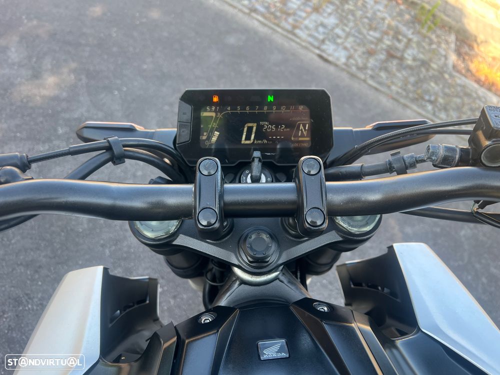 Honda CB 125 R - 10